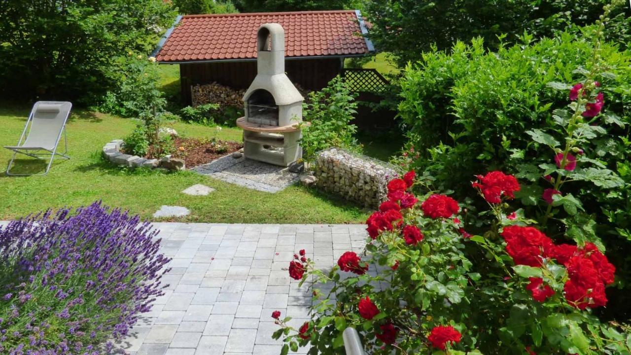 Haus Der 5 Kontinente Apartment Böbrach Екстериор снимка